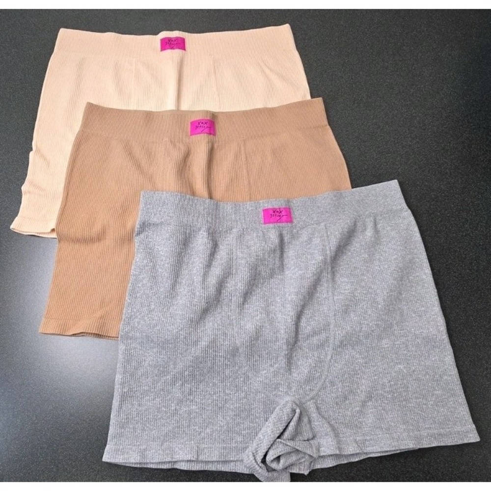 3 NEW BETSEY JOHNSON MICROFIBER RIBBED BOXER SHORTS PANTIES L Lounge Comfy